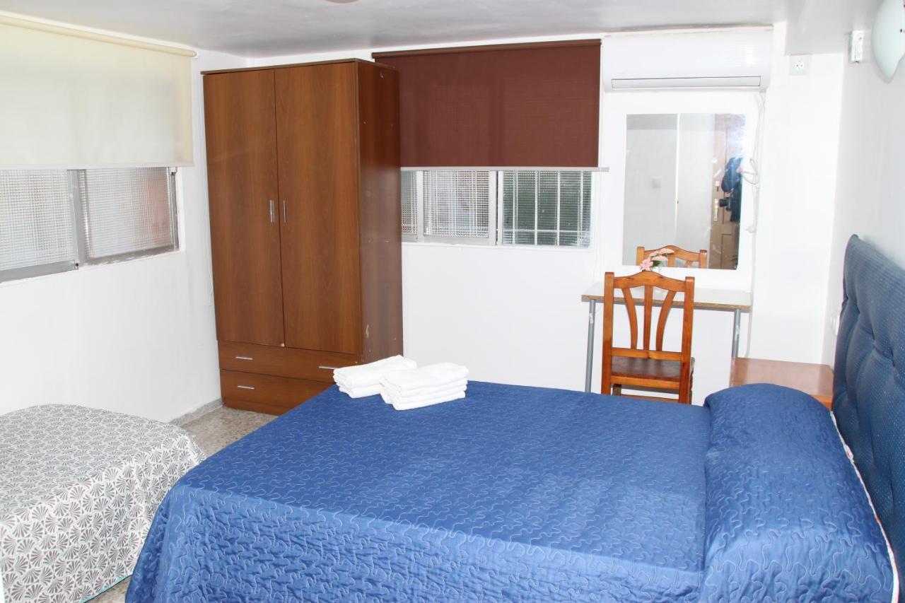 Pension La Lambra Azul Alicante Extérieur photo