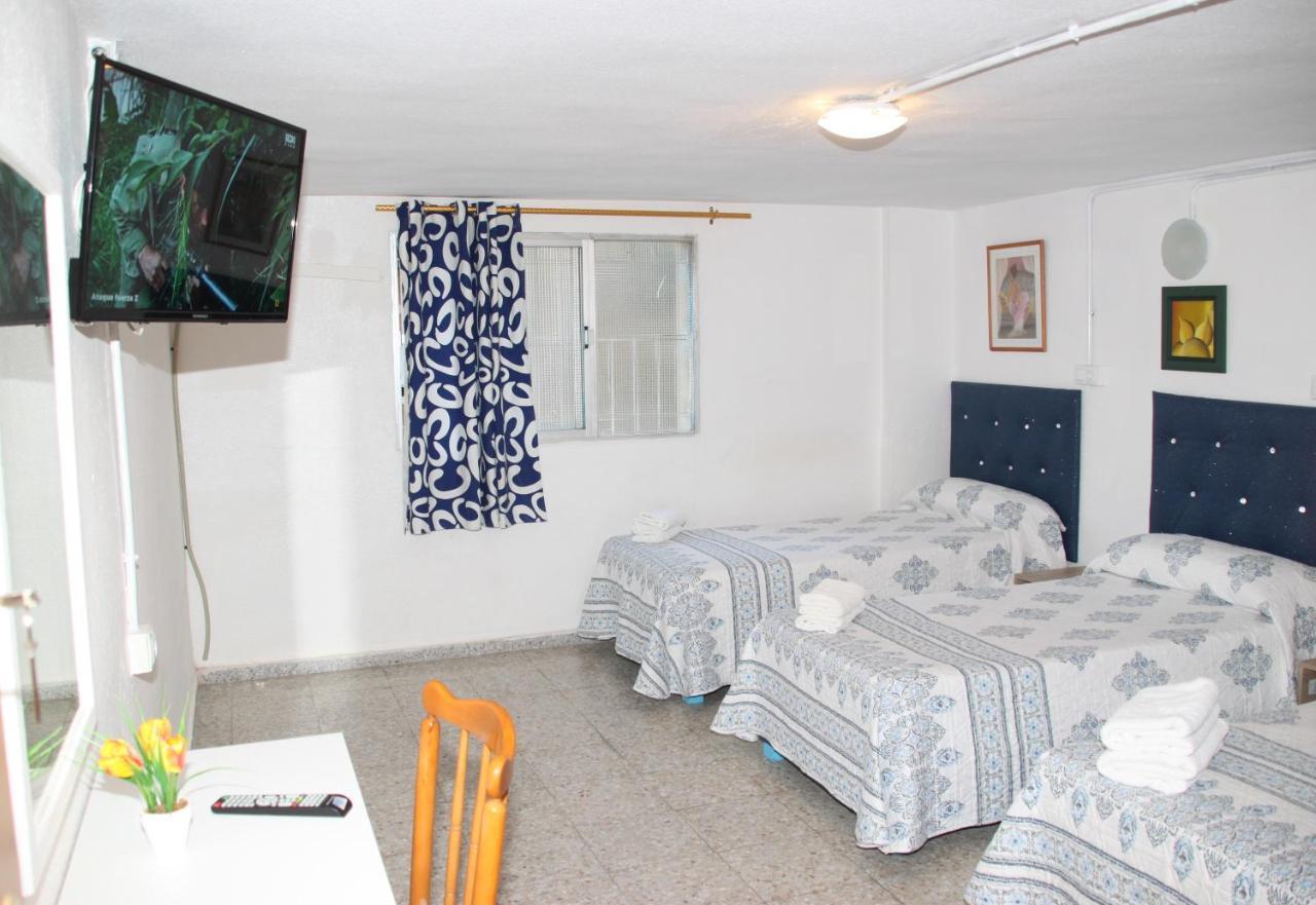 Pension La Lambra Azul Alicante Extérieur photo