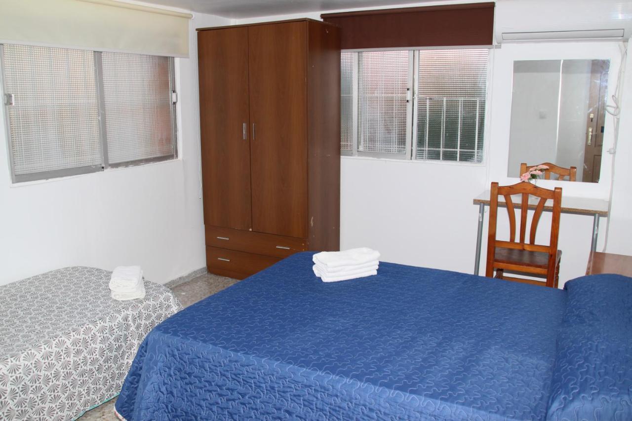 Pension La Lambra Azul Alicante Extérieur photo