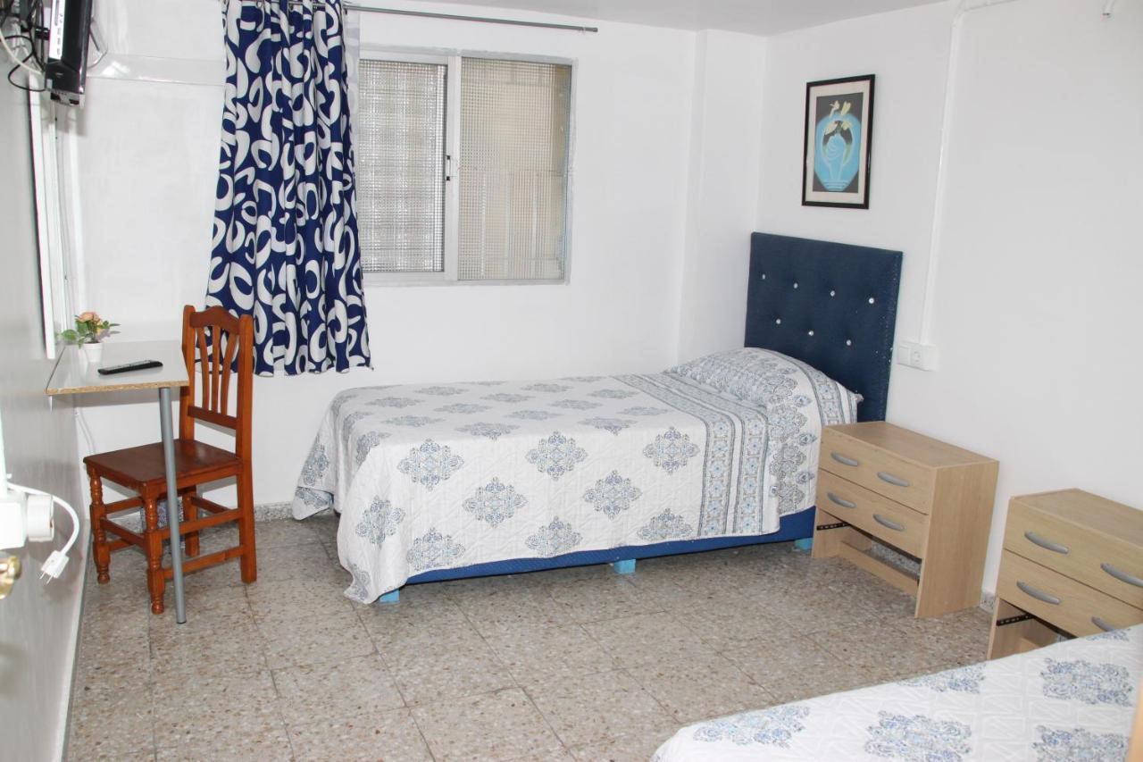 Pension La Lambra Azul Alicante Extérieur photo